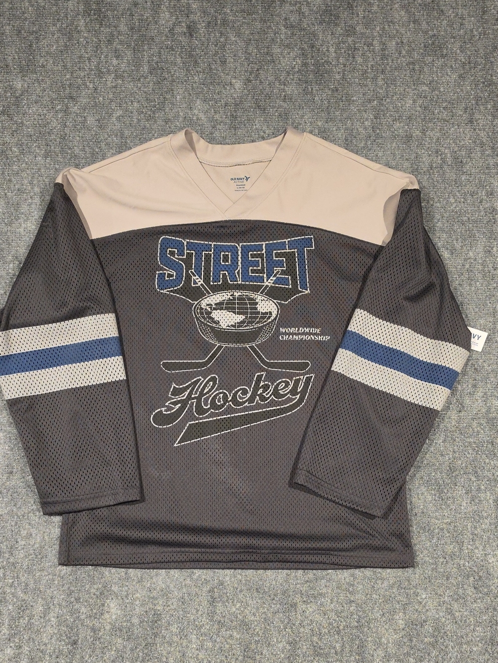 Old Navy Street Hockey Long-Sleeve Mesh Jersey in Gray & Beige NWT
